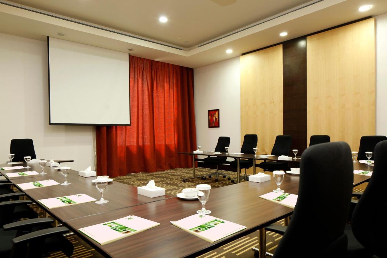 Hotel Olaya By Ihg 4*